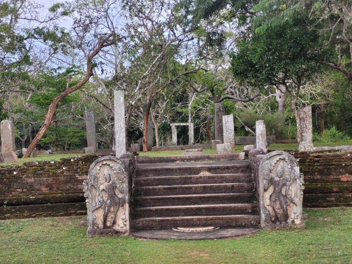 Arachchi Heritage アヌラーダプラ エクステリア 写真